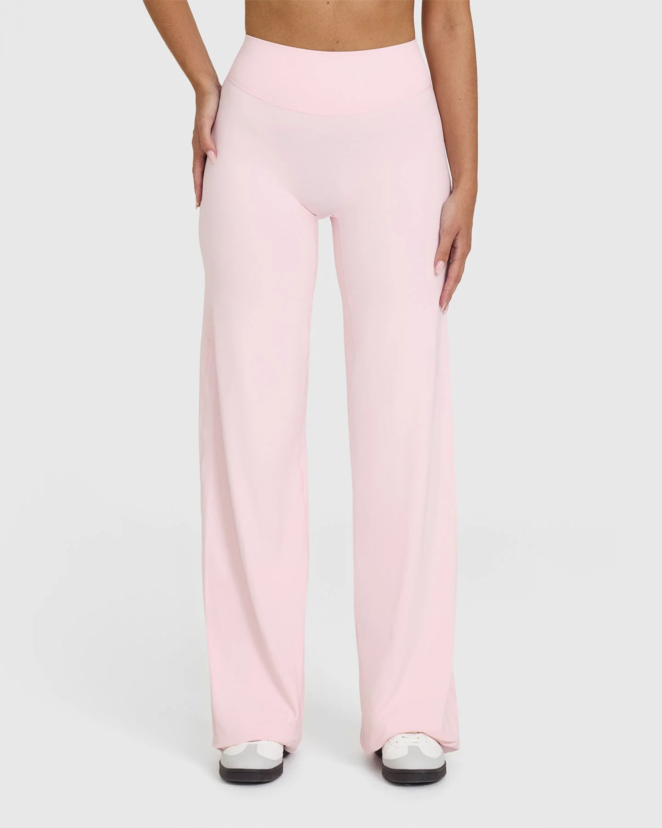 Essential Flare Pants
