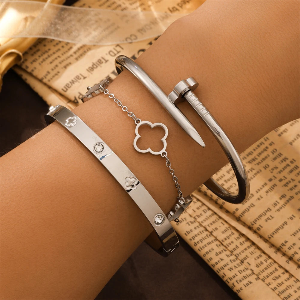 3-piece French Clover Bracelet Set